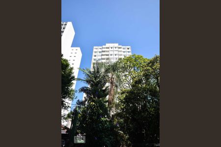 Apartamento para alugar com 69m², 2 quartos e 1 vagaFachada