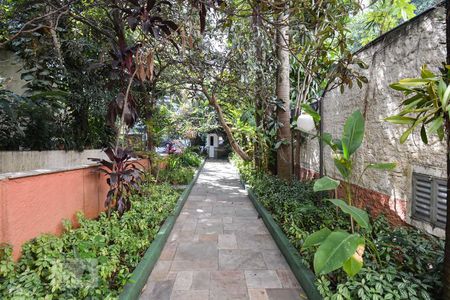 Apartamento para alugar com 69m², 2 quartos e 1 vagaÁrea comum