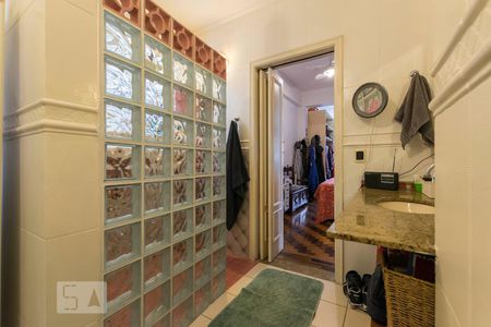 Apartamento para alugar com 170m², 2 quartos e 2 vagasSuíte - Banheiro