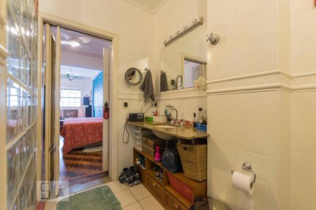 Apartamento para alugar com 170m², 2 quartos e 2 vagasSuíte - Banheiro