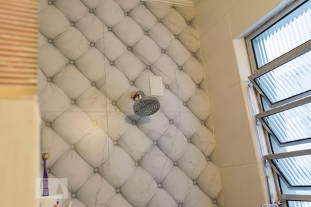 Apartamento para alugar com 170m², 2 quartos e 2 vagasSuíte - Banheiro