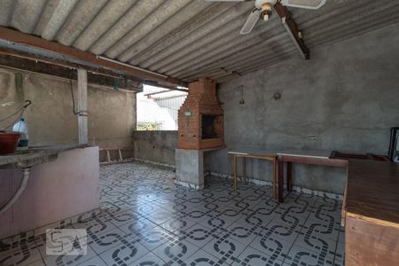 Casa à venda com 77m², 2 quartos e 1 vaga Casa à venda com 77m², 2 quartos e 1 vagaChurrasqueira