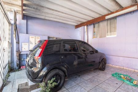 Casa à venda com 77m², 2 quartos e 1 vaga