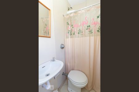 Banheiro de Serviço de apartamento para alugar com 2 quartos, 76m² em Méier, Rio de Janeiro