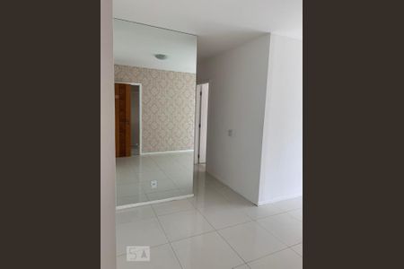 Apartamento à venda com 90m², 3 quartos e sem vaga Apartamento à venda com 90m², 3 quartos e sem vagaSala