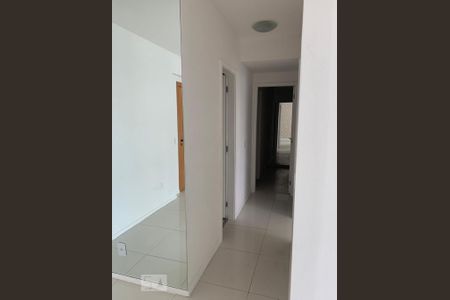Apartamento à venda com 90m², 3 quartos e sem vaga Apartamento à venda com 90m², 3 quartos e sem vagaCorredor