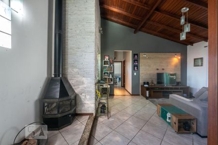 Sala 2 de casa para alugar com 6 quartos, 500m² em Ipiranga, São José