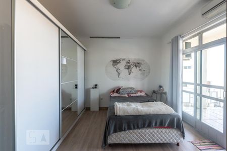 Casa para alugar com 500m², 6 quartos e 4 vagasSuíte