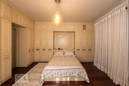 Casa para alugar com 500m², 6 quartos e 4 vagasSuíte