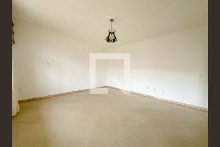 Sala 2 de casa para alugar com 4 quartos, 500m² em Ipiranga, São José