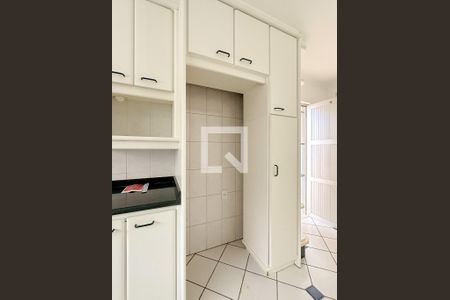 Cozinha de casa para alugar com 4 quartos, 500m² em Ipiranga, São José