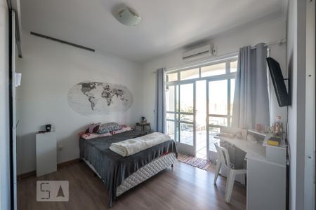 Casa para alugar com 500m², 6 quartos e 4 vagasSuíte