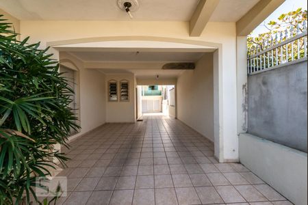 Garagem de casa para alugar com 6 quartos, 500m² em Ipiranga, São José