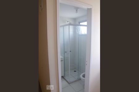 Detalhe do Banheiro da Suíte de apartamento para alugar com 2 quartos, 54m² em Parque Novo Mundo, São Paulo