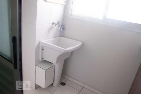 Apartamento para alugar com 54m², 2 quartos e 1 vagaDetalhe da área de serviço