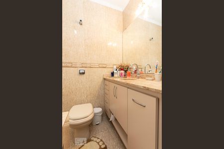 Casa para alugar com 298m², 5 quartos e 2 vagasBanheiro suíte 1