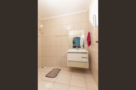 Casa para alugar com 298m², 5 quartos e 2 vagasBanheiro suíte 2