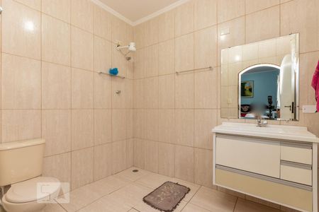 Casa para alugar com 298m², 5 quartos e 2 vagasBanheiro suíte 2