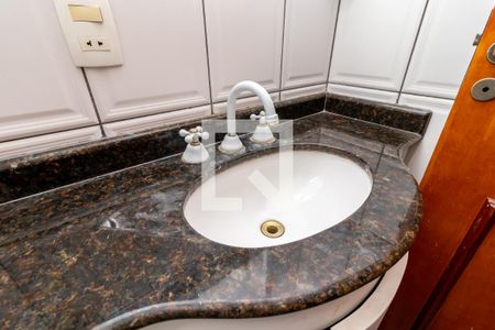 Casa à venda com 400m², 3 quartos e 2 vagasBanheiro Social 