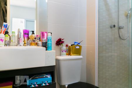 Apartamento para alugar com 74m², 3 quartos e sem vagaBanheiro da Suíte