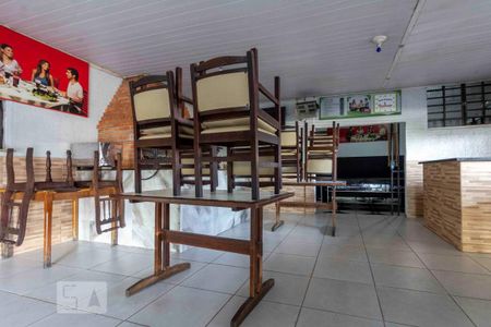 Casa à venda com 550m², 6 quartos e 4 vagasSala