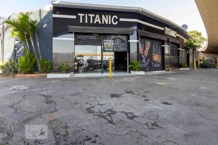 Casa à venda com 550m², 6 quartos e 4 vagasFachada