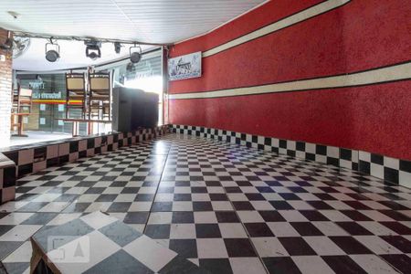 Casa à venda com 550m², 6 quartos e 4 vagasSala