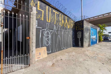 Casa à venda com 550m², 6 quartos e 4 vagasFachada