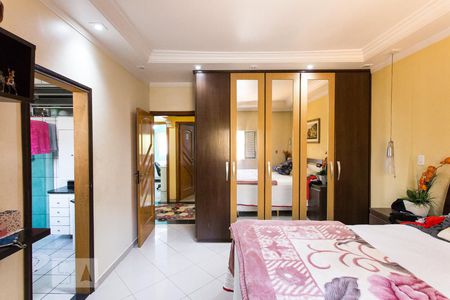 Casa à venda com 370m², 4 quartos e 3 vagasSuíte