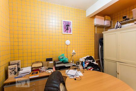 Casa à venda com 370m², 4 quartos e 3 vagasQuarto de Serviço