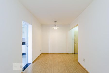 Apartamento à venda com 63m², 2 quartos e 1 vagaSala