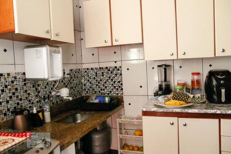 Apartamento à venda com 76m², 2 quartos e sem vaga Apartamento à venda com 76m², 2 quartos e sem vagaCozinha