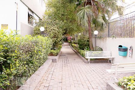 Apartamento à venda com 76m², 2 quartos e sem vaga Apartamento à venda com 76m², 2 quartos e sem vagaÁrea Comum