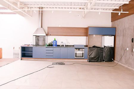 Apartamento à venda com 76m², 2 quartos e sem vaga Apartamento à venda com 76m², 2 quartos e sem vagaÁrea Comum - Churrasqueira