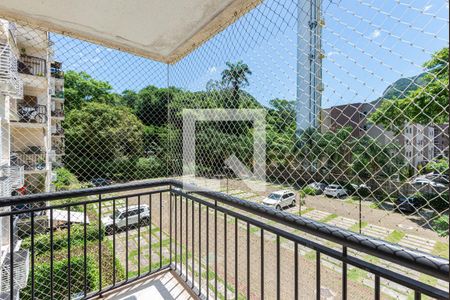 Apartamento à venda com 88m², 4 quartos e 2 vagasVaranda