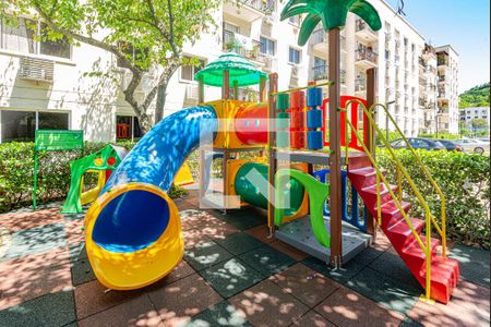 Apartamento à venda com 88m², 4 quartos e 2 vagasÁrea comum - Playground