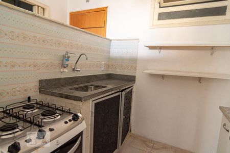 Cozinha  de apartamento à venda com 1 quarto, 25m² em Centro, Niterói