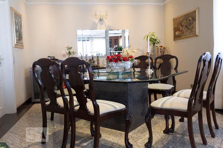 Apartamento à venda com 272m², 4 quartos e 5 vagasSala de jantar