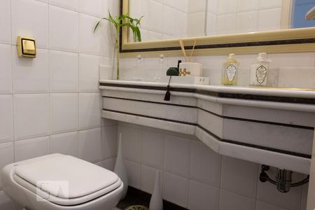 Apartamento à venda com 272m², 4 quartos e 5 vagasLavabo