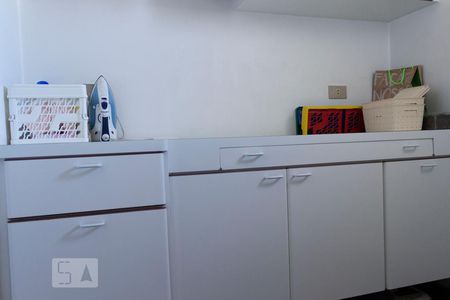 Apartamento à venda com 272m², 4 quartos e 5 vagasQuarto de passar roupa