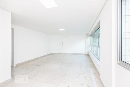 Apartamento para alugar com 4 quartos, 120m² em Buritis, Belo Horizonte