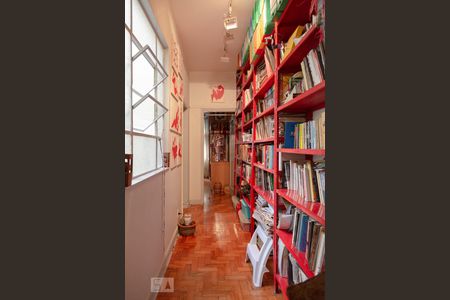 Apartamento à venda com 90m², 2 quartos e sem vagaCorredor