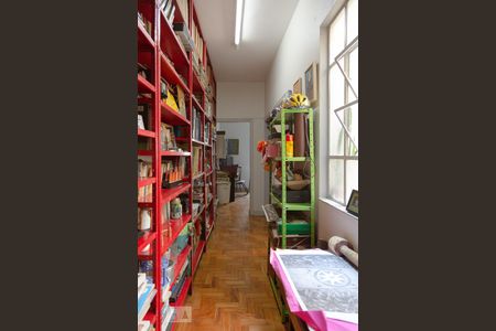 Apartamento à venda com 90m², 2 quartos e sem vagaCorredor