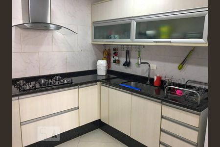 Apartamento à venda com 94m², 2 quartos e 1 vaga Apartamento à venda com 94m², 2 quartos e 1 vagaCozinha