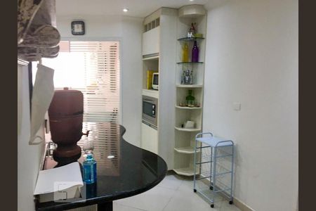 Apartamento à venda com 94m², 2 quartos e 1 vaga Apartamento à venda com 94m², 2 quartos e 1 vagaCozinha