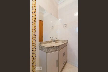 Casa à venda com 210m², 3 quartos e 4 vagasBanheiro da Suíte 3