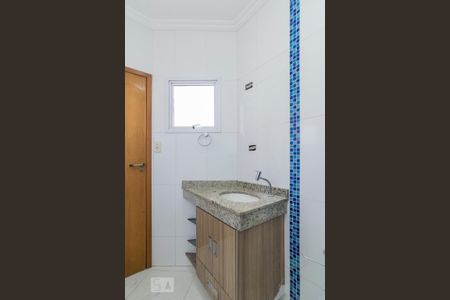 Casa à venda com 210m², 3 quartos e 4 vagasBanheiro da Suíte 1