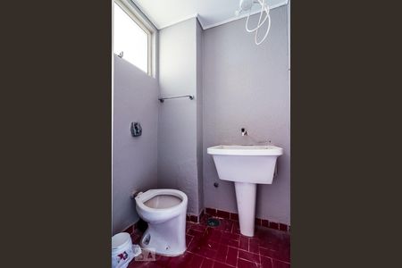 Apartamento para alugar com 68m², 2 quartos e sem vagaBanheiro de serviço