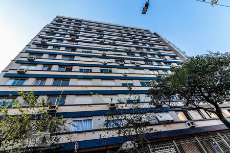 Apartamento para alugar com 68m², 2 quartos e sem vagaFachada