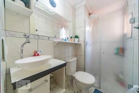 Banheiro  de apartamento à venda com 3 quartos, 69m² em Vila Camilópolis, Santo André